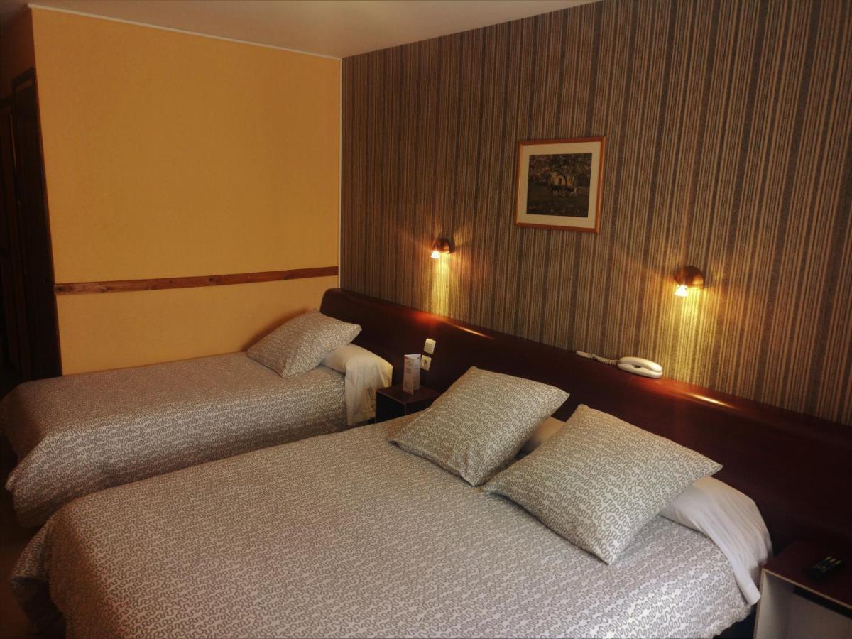 Hotel Copacabana Пас де ла Каса Екстериор снимка