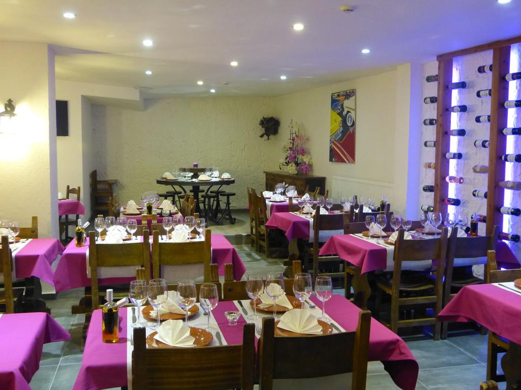 Hotel Copacabana Пас де ла Каса Екстериор снимка