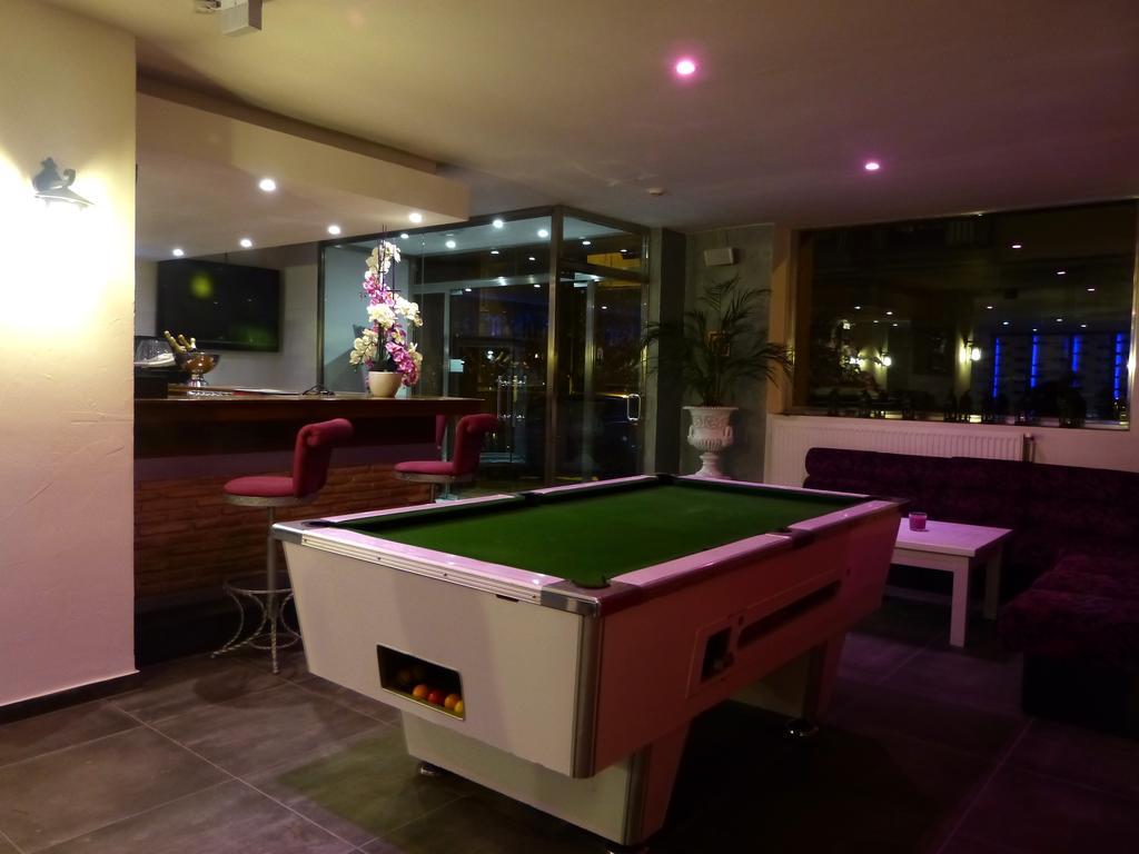 Hotel Copacabana Пас де ла Каса Екстериор снимка