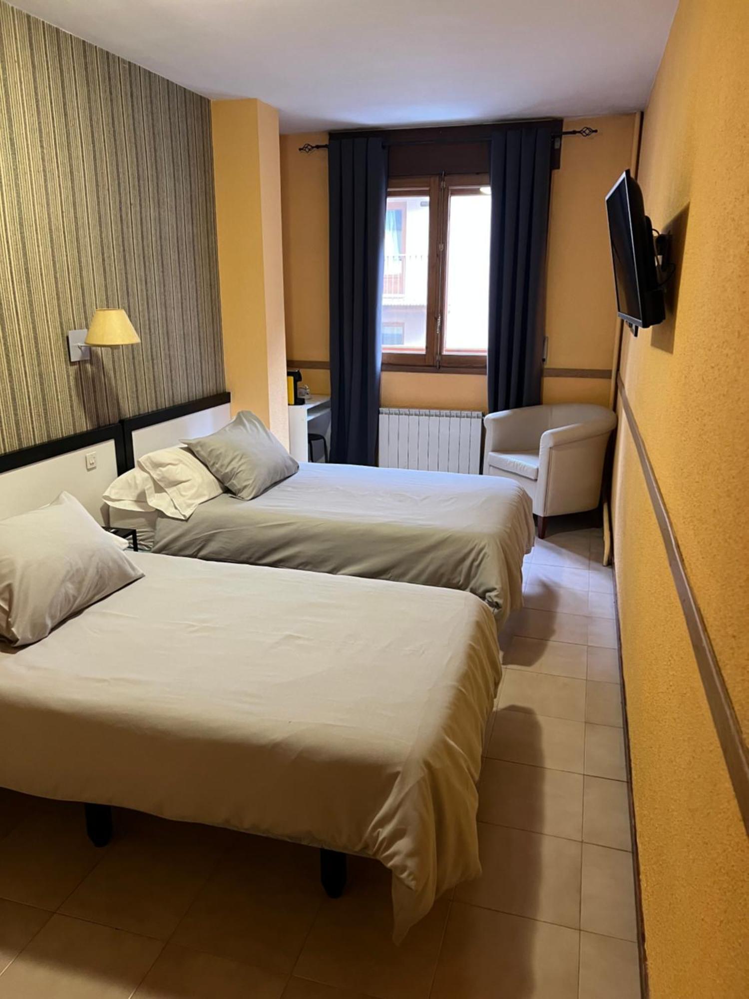 Hotel Copacabana Пас де ла Каса Екстериор снимка