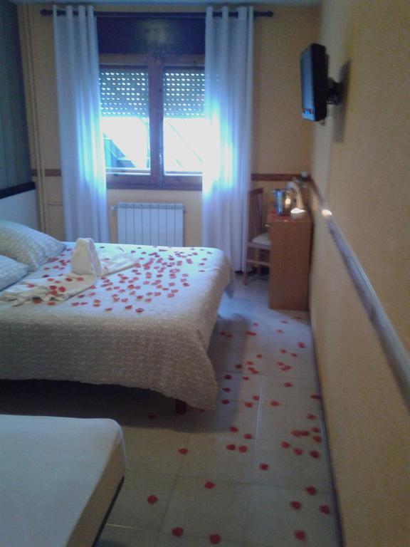 Hotel Copacabana Пас де ла Каса Екстериор снимка