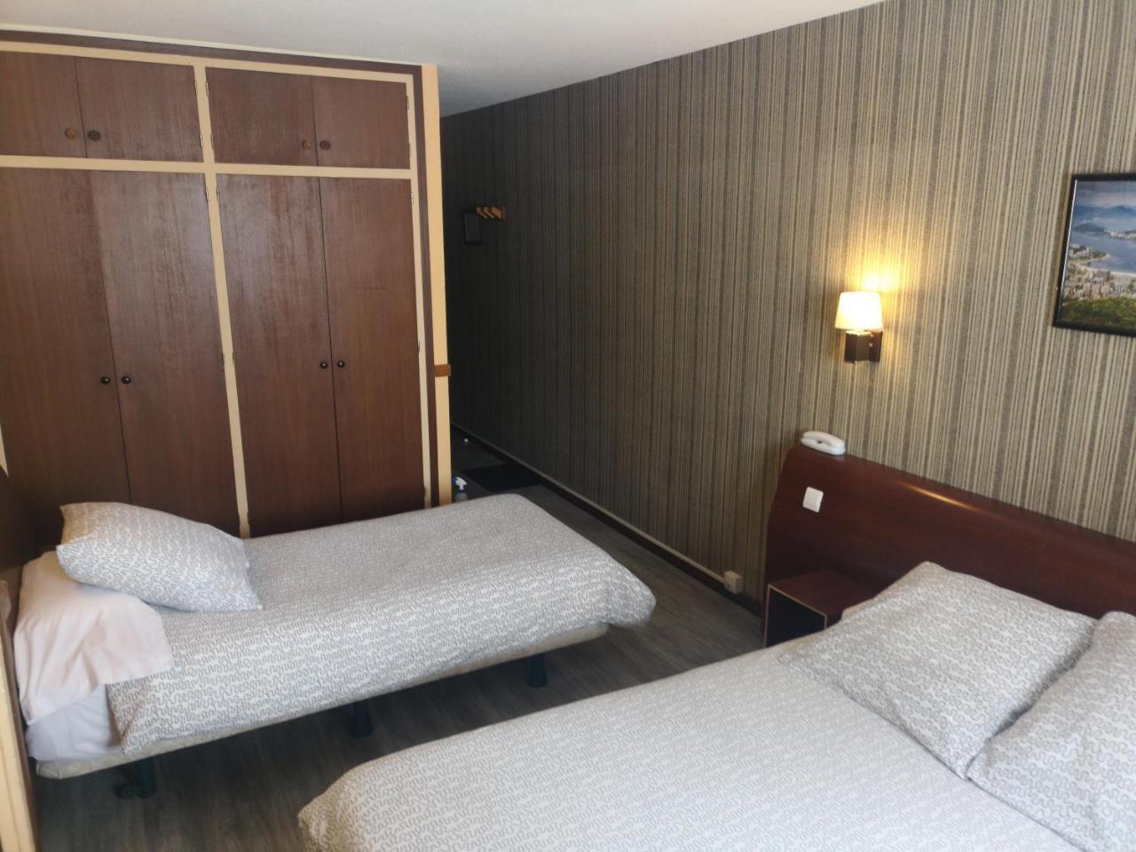 Hotel Copacabana Пас де ла Каса Екстериор снимка